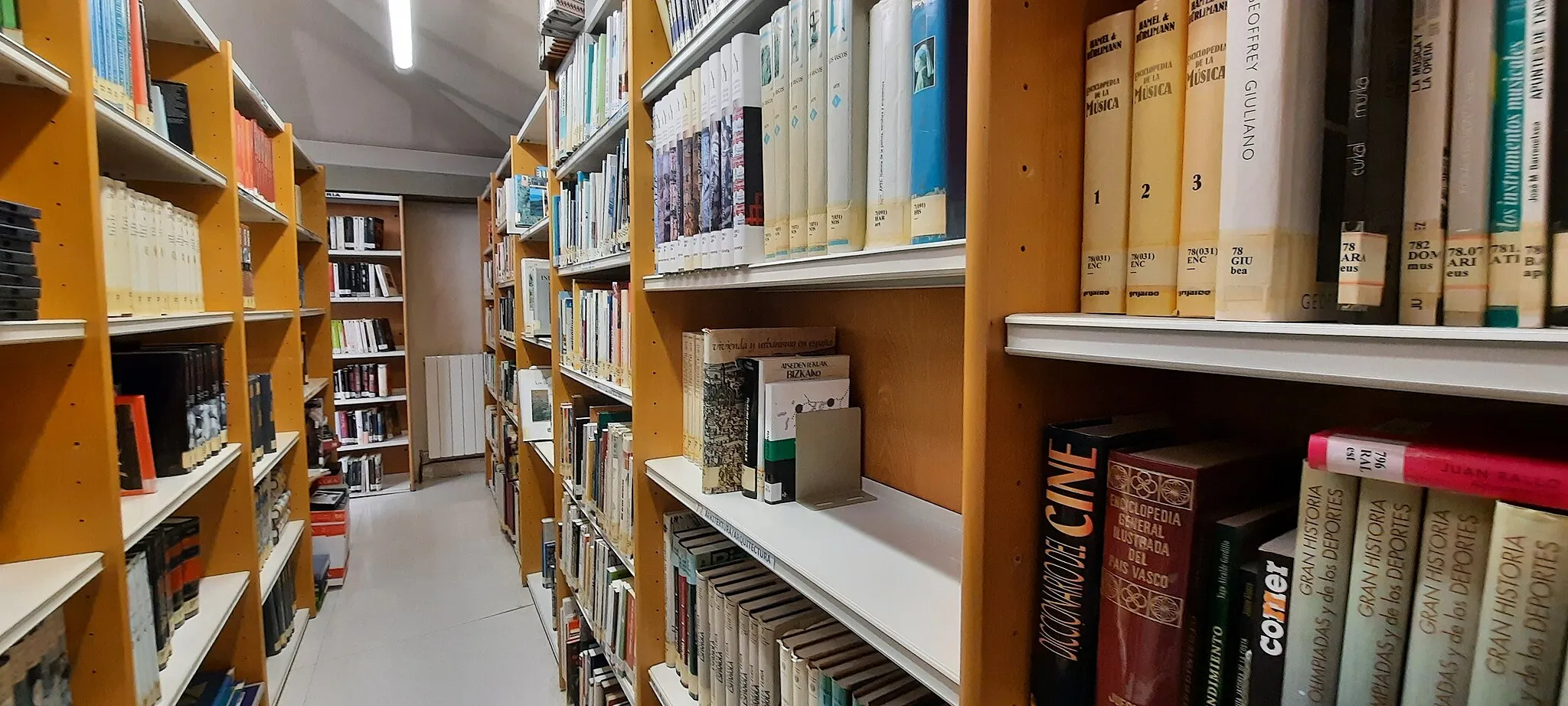 Photo showing: Biblioteca Pública Municipal de Berango