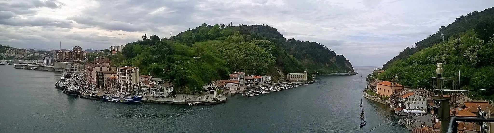 Photo showing: Pasai San Pedro and Donibane, Gipuzkoa, Basque Country