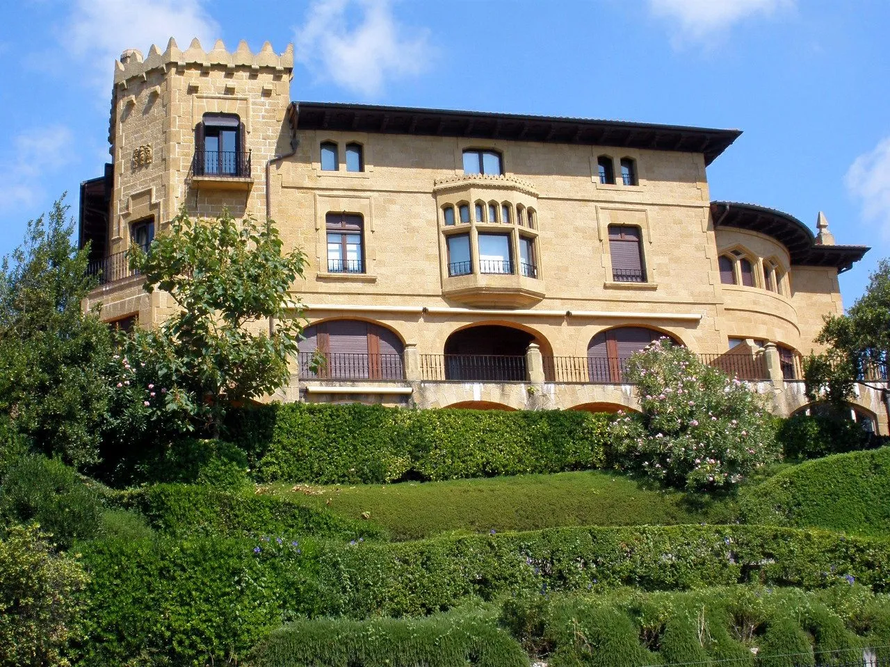 Photo showing: Palacio Ampuero, en Neguri, Guecho (Vizcaya)