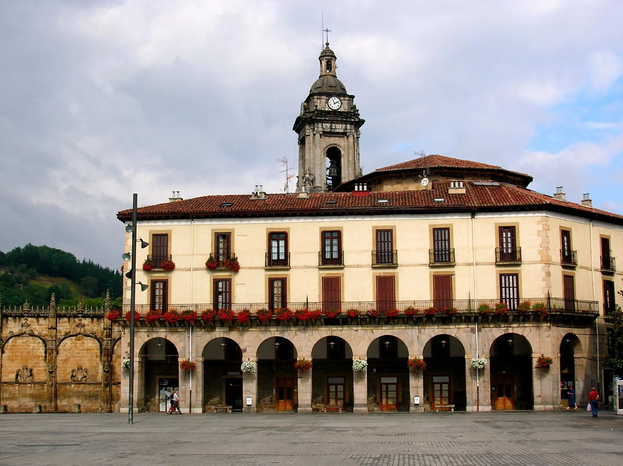 Photo showing: Herriko Plaza de Oñate (Guipúzcoa, País Vasco, España)