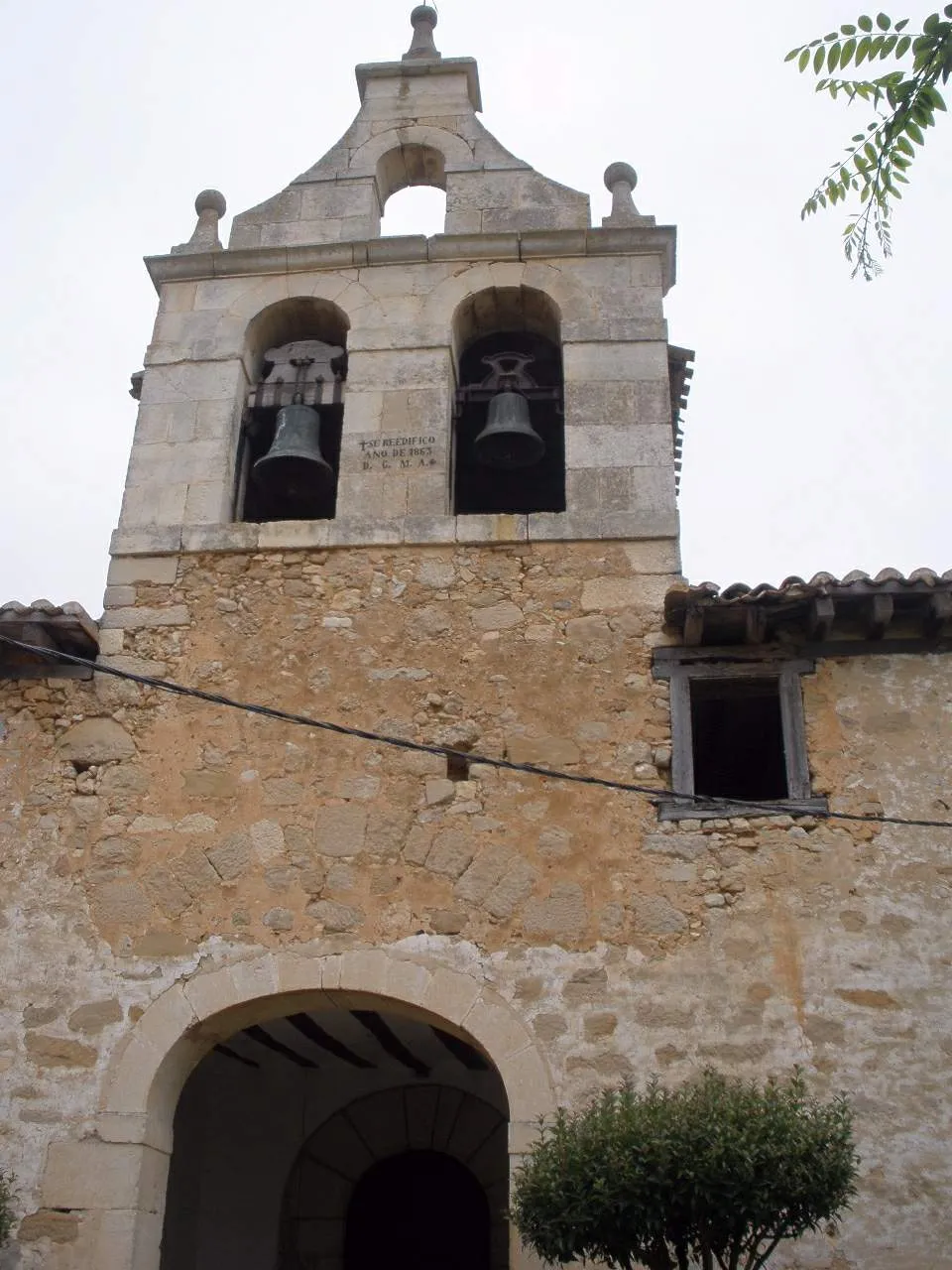 Photo showing: Iglesia de San Martín (San Martín de Zar, Condado de Treviño)