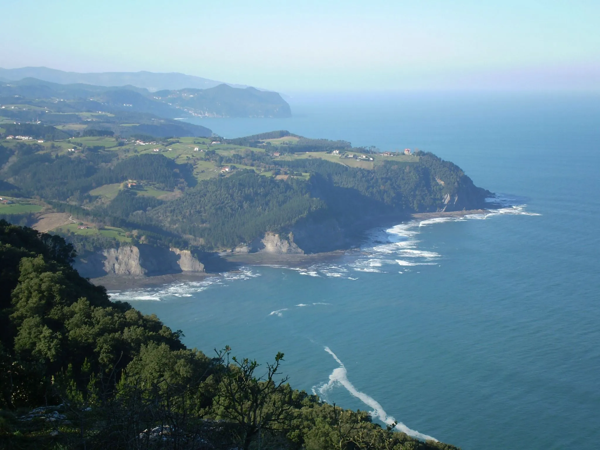 Photo showing: vistas desde otoio, 399m, junto a lekeitio