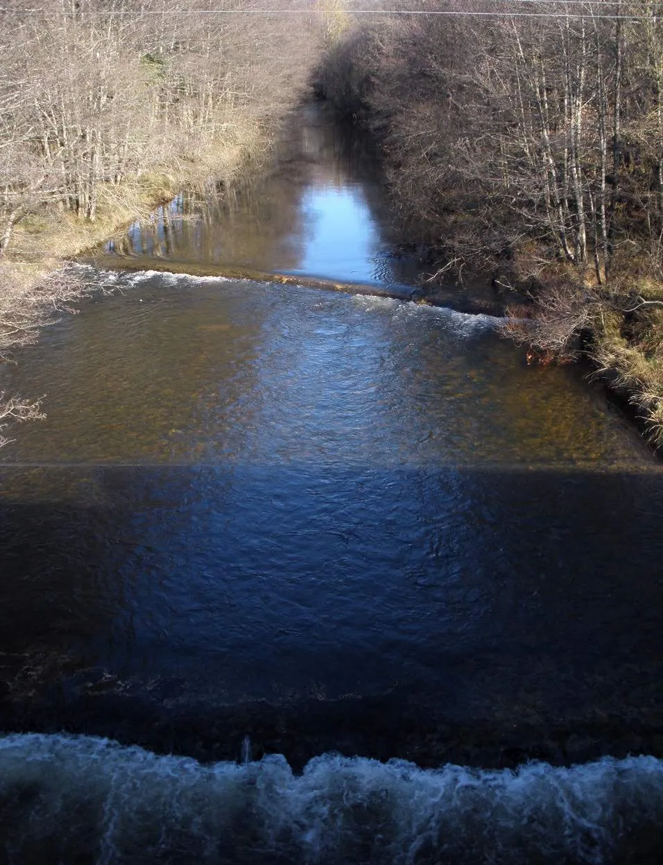 Photo showing: El río Bayas a su paso por Murguía (Álava)