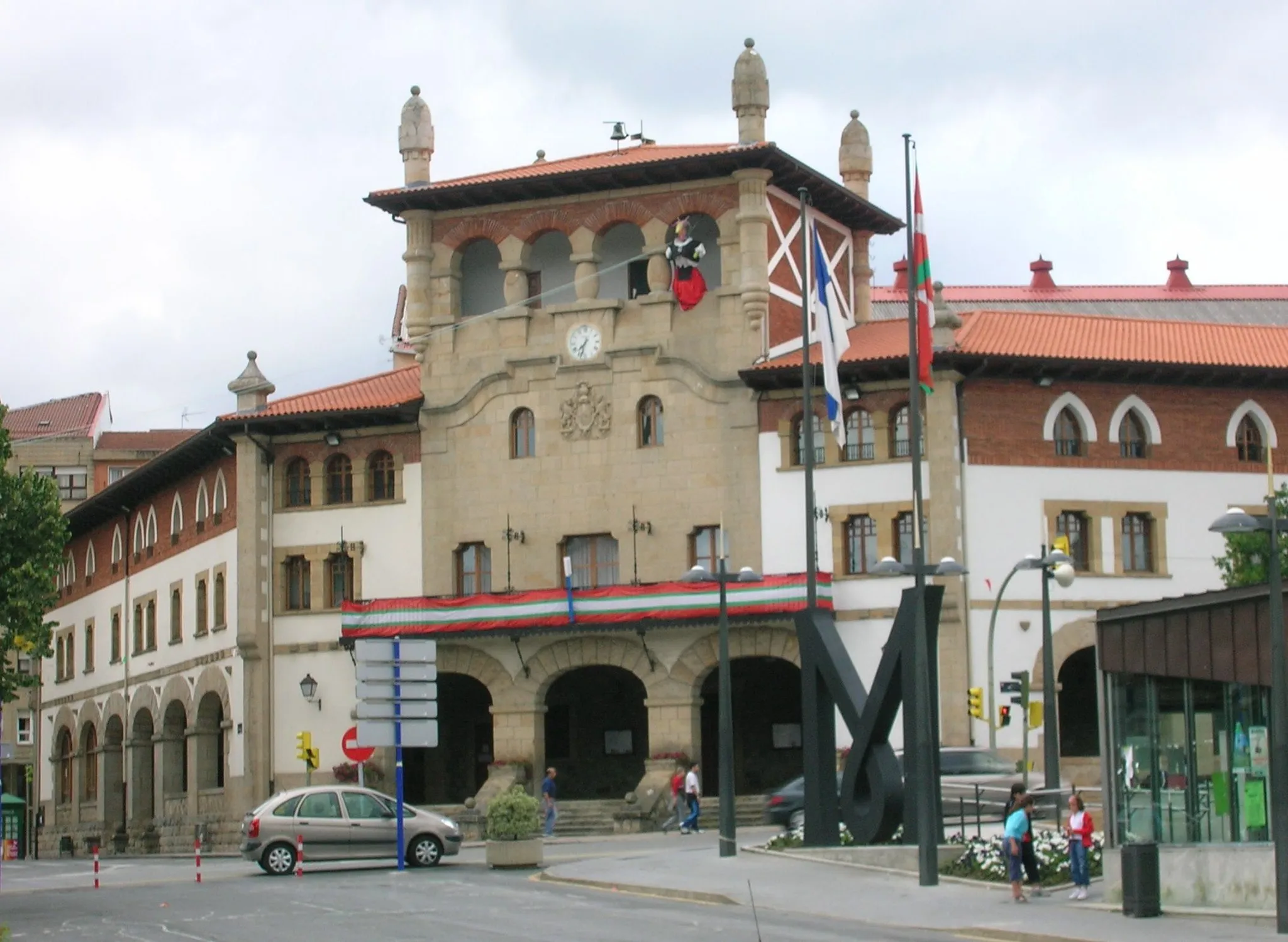Photo showing: Town hall of Mungia