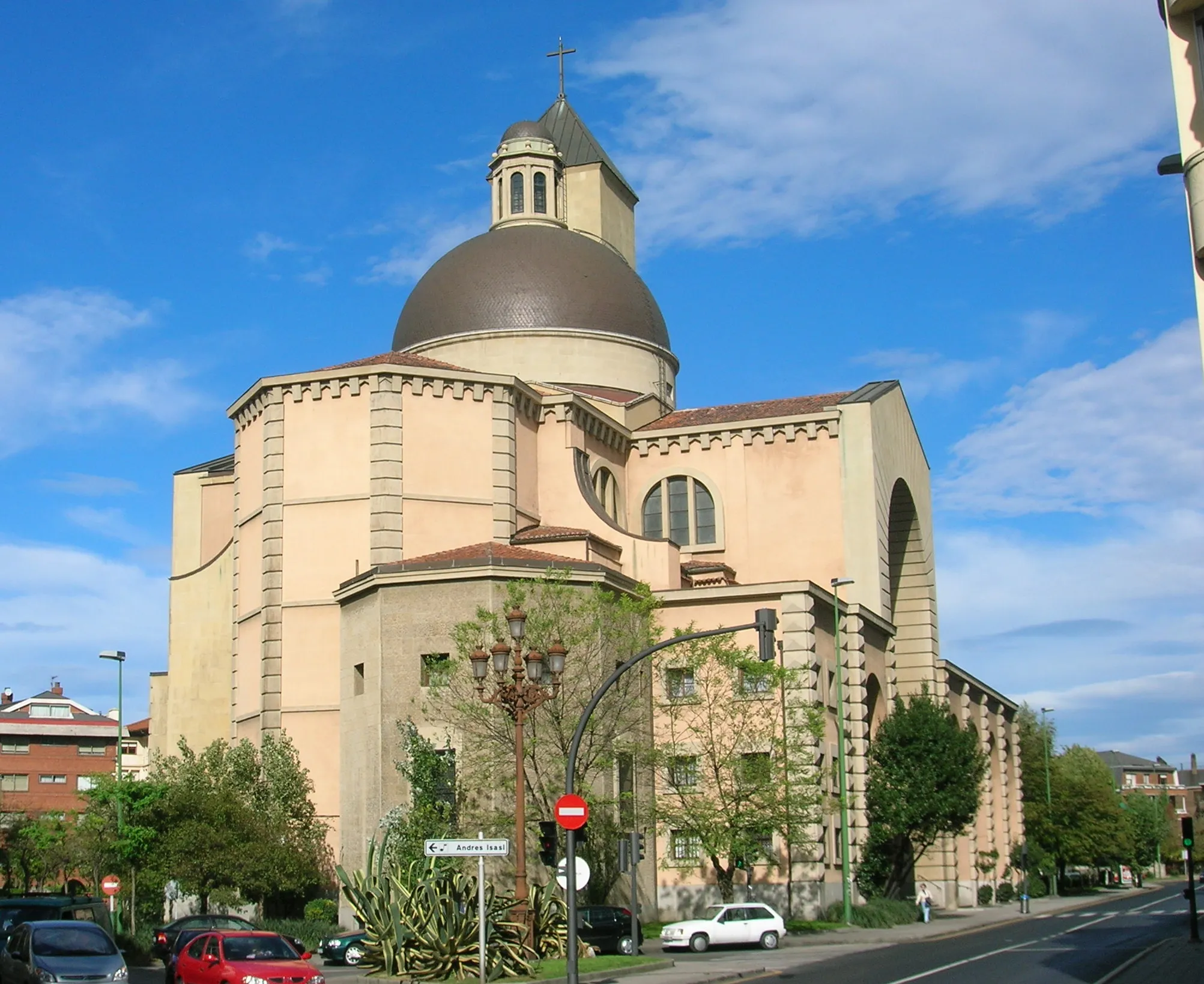 Photo showing: Nuestra Señora de las Mercedes / Mesedeetako Andramaria church, 1947, in Areeta / Las Arenas, Getxo, Biscay, Spain.