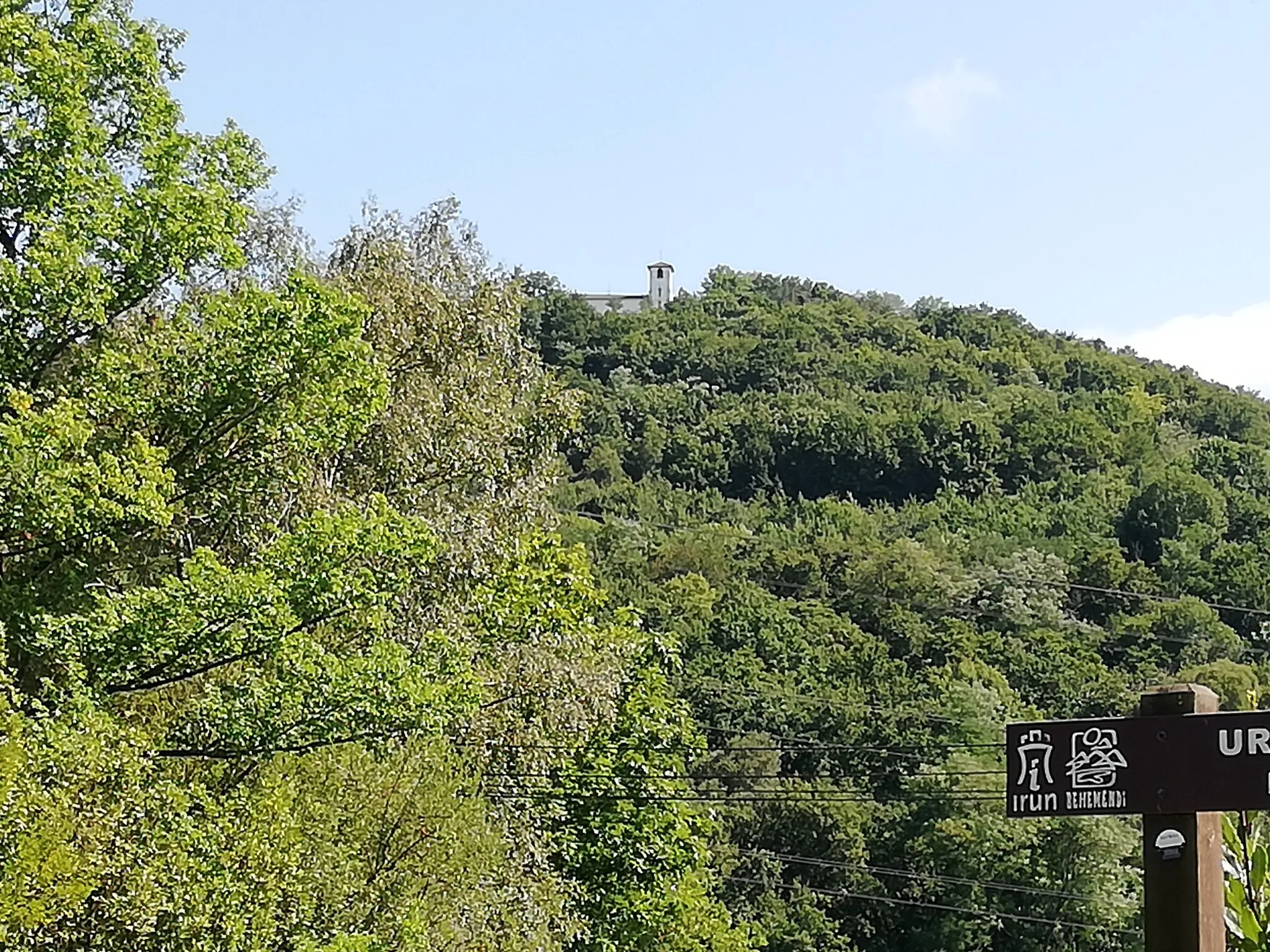 Photo showing: The hermitage is located at the top of the mount of the same name.