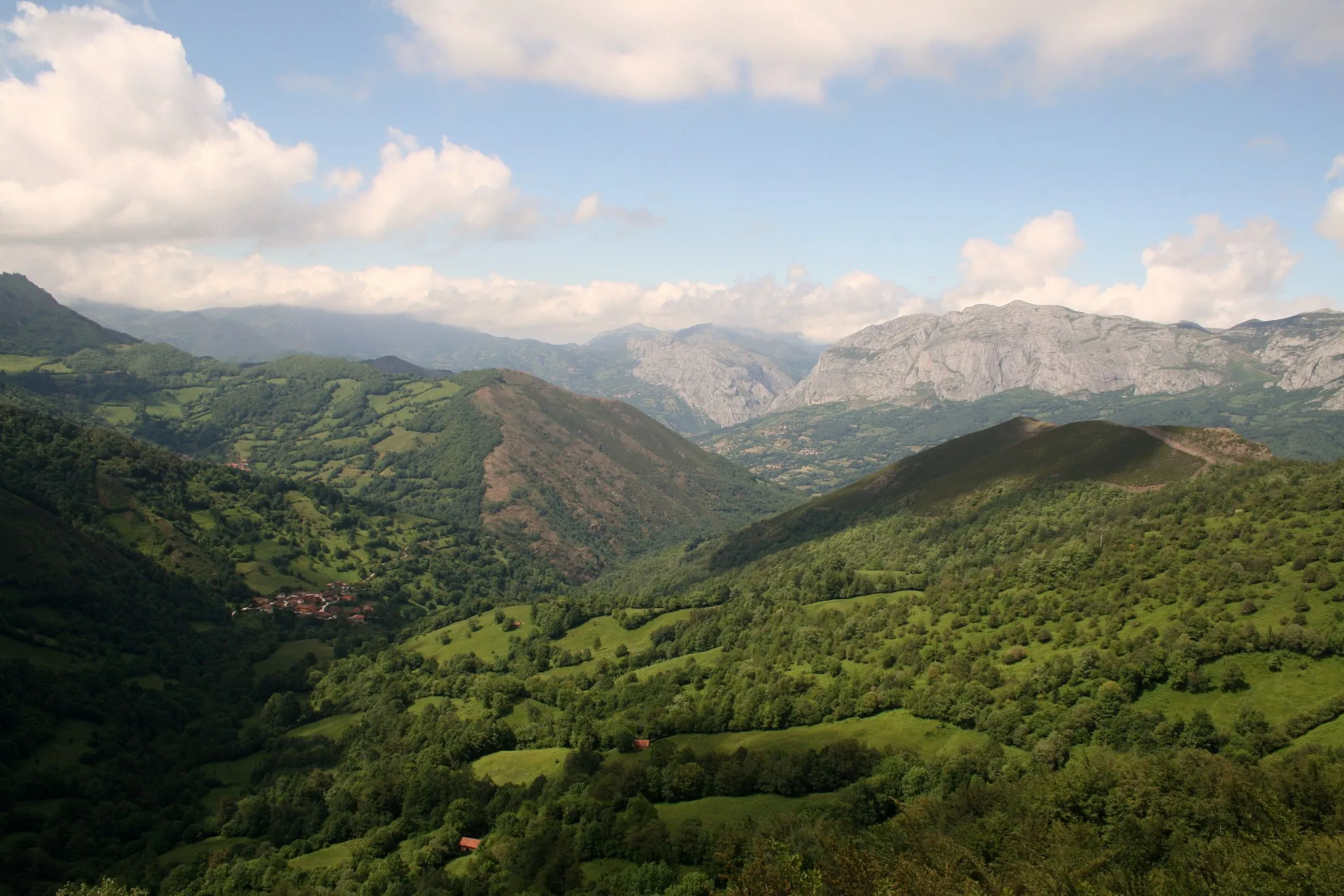 Photo showing: torce desde canqueiriz