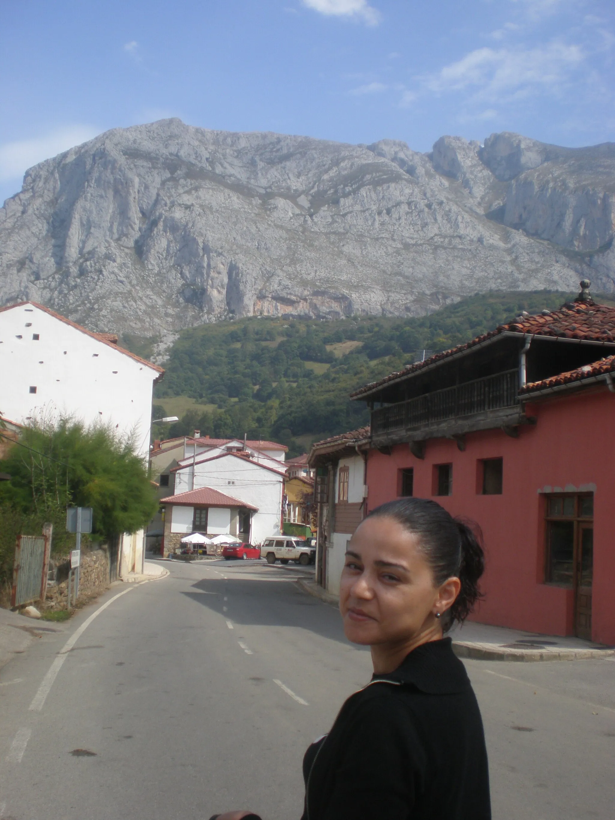 Photo showing: peña sobia desde san martin