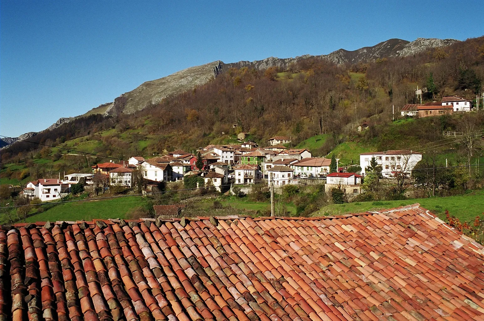 Photo showing: San Juan de Beleño, capital del concejo de Ponga en Asturias