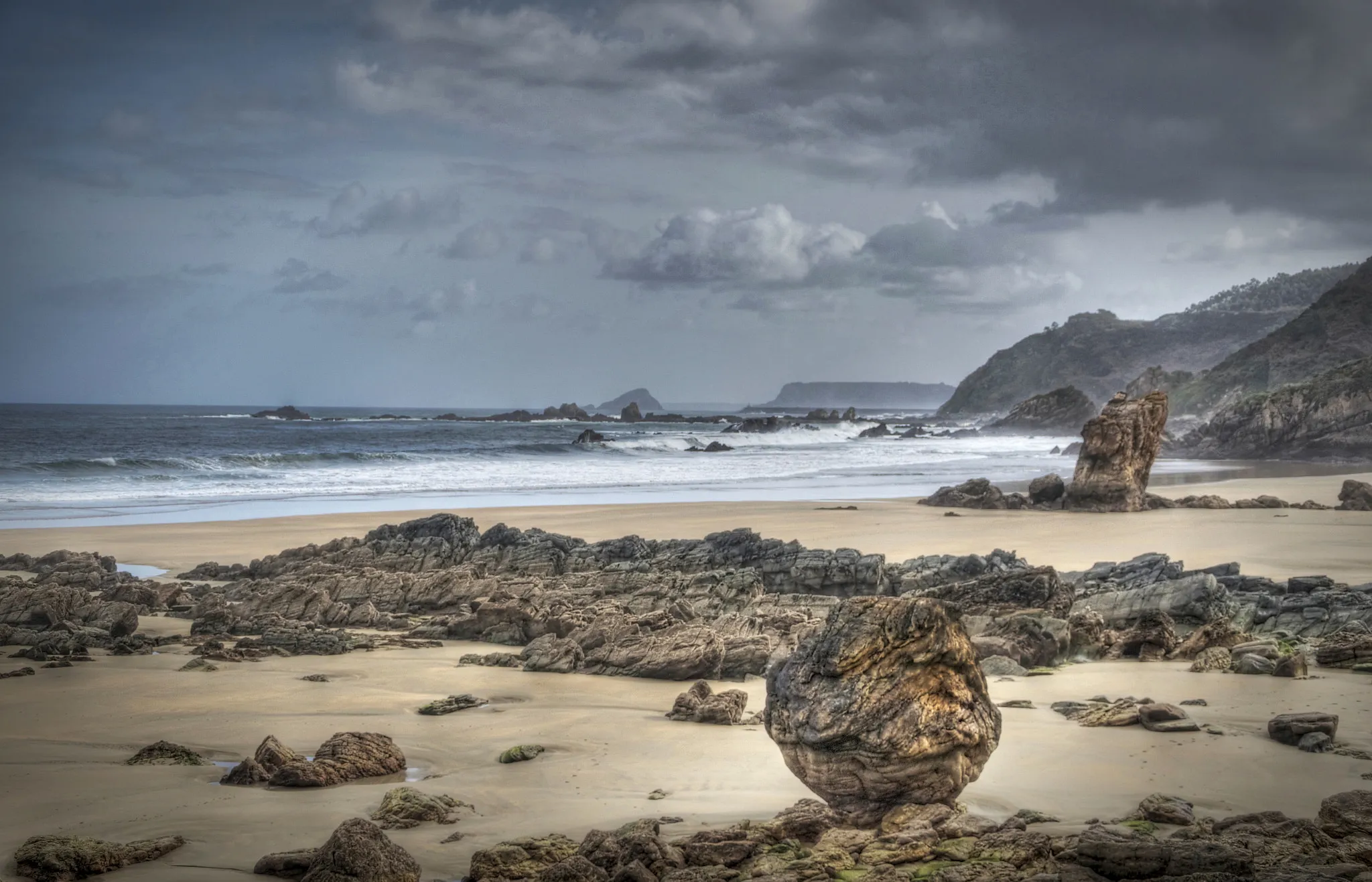 Photo showing: 500px provided description: Playa Del Aguilar Asturias []