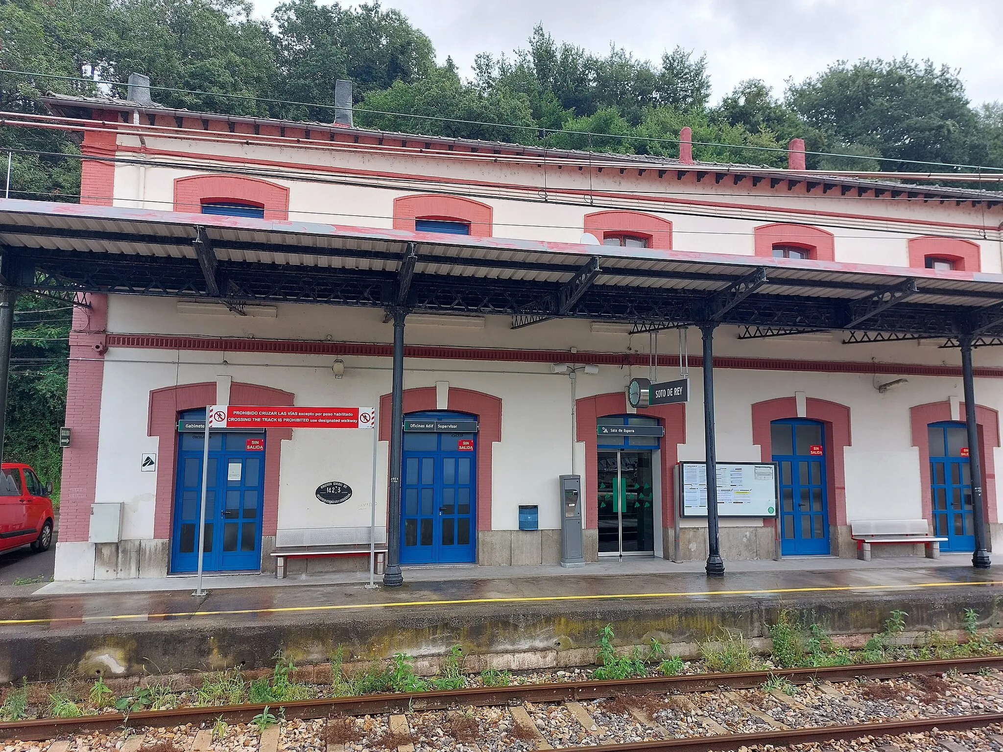Photo showing: Railway station in Soto de Rey (Asturias, Spain)