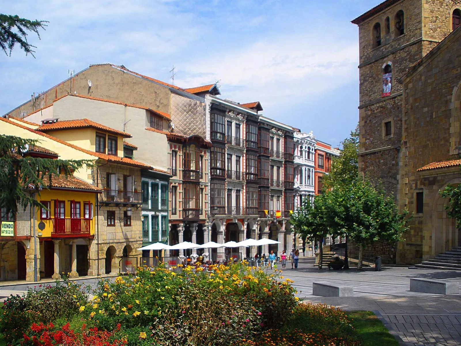 Photo showing: Aviles - Plaza de Domingo Acebal