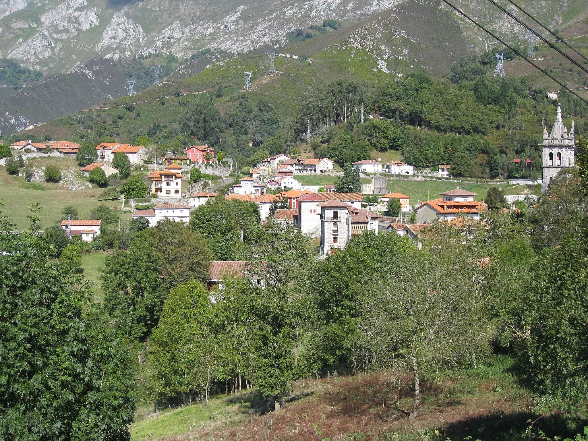 Photo showing: Alles, Peñamellera Alta.