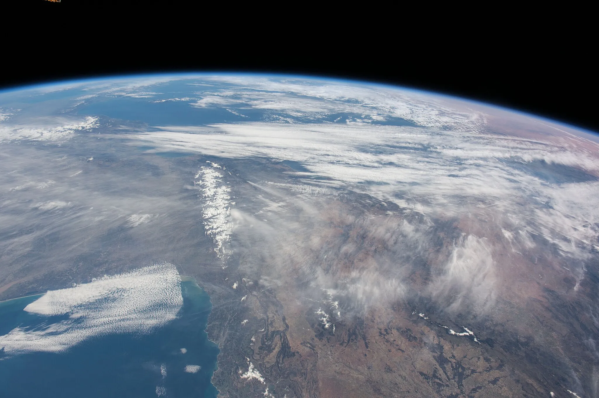 Photo showing: View of Earth taken during ISS Expedition 42.