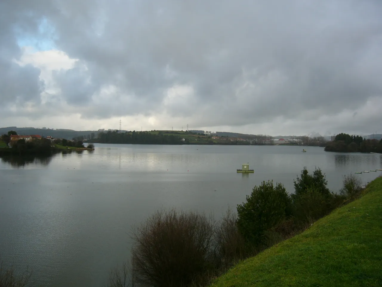 Photo showing: Embalse de Trasona (Asturias - Spain)