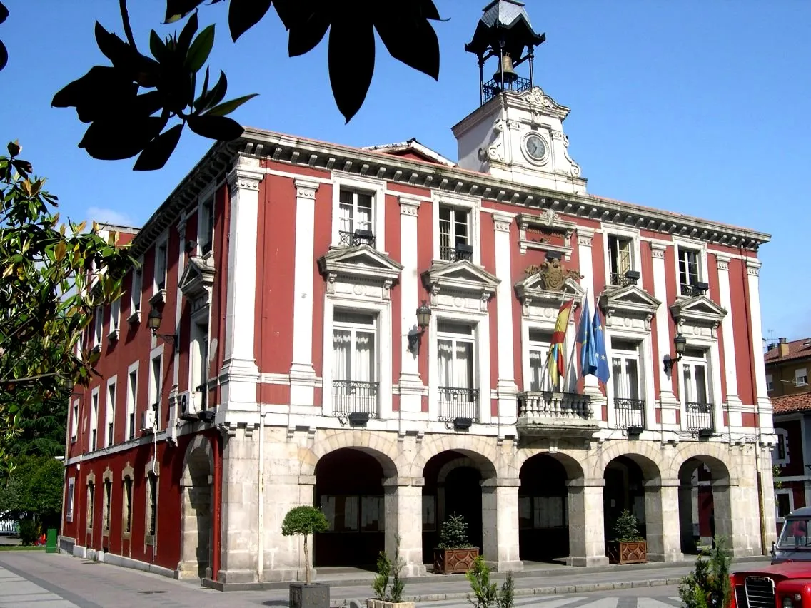 Photo showing: Casa'l conceyu de Mieres, Asturies