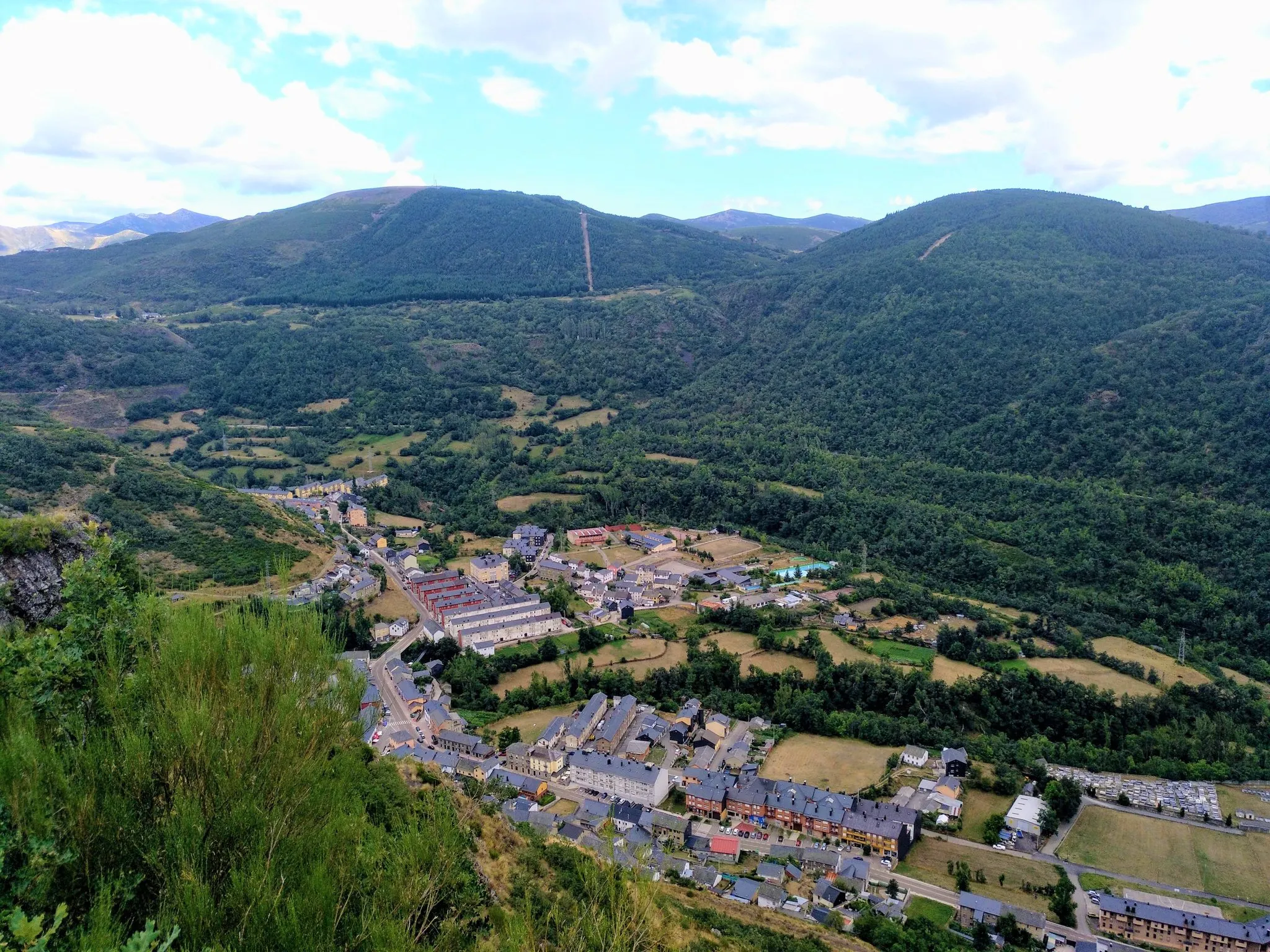 Photo showing: Vista de Villaseca de Laciana