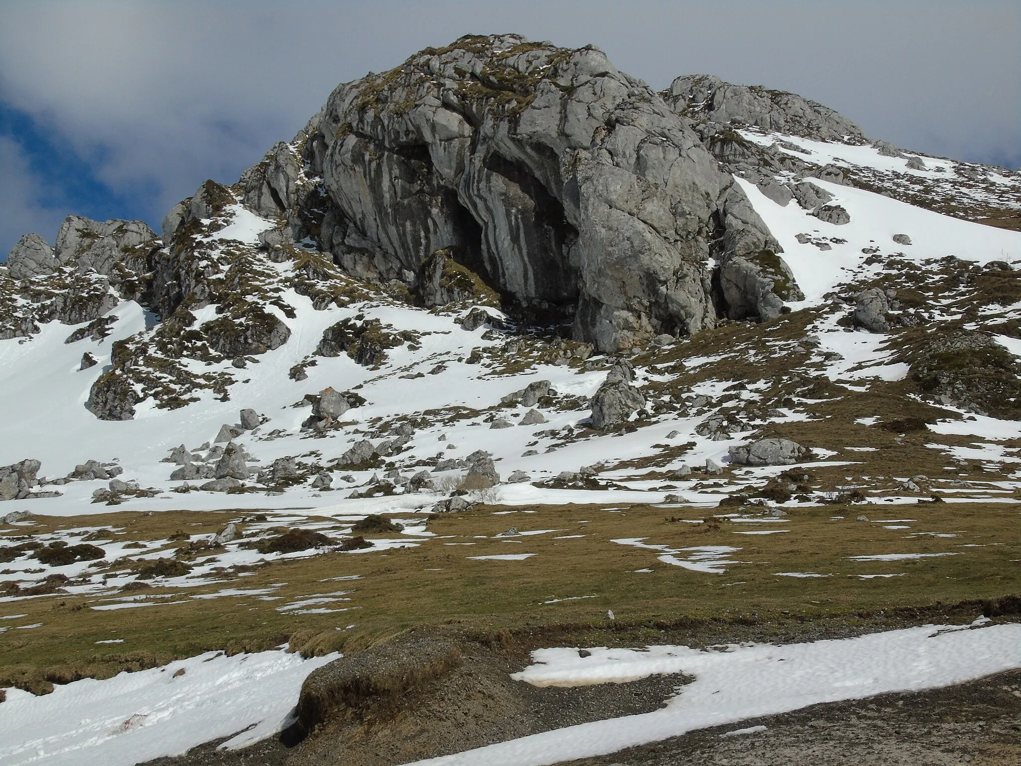 Photo showing: Foto desde Puerto de Ventana, en el límite entre el Parque Natural Babia y Luna (León) y el Parque Natural Las Ubiñas - La Mesa (Asturias).