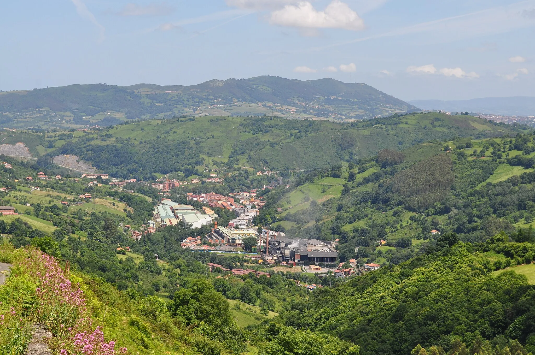 Photo showing: Trubia dende la AS-313. Nel conceyu d'Uviéu, Asturies