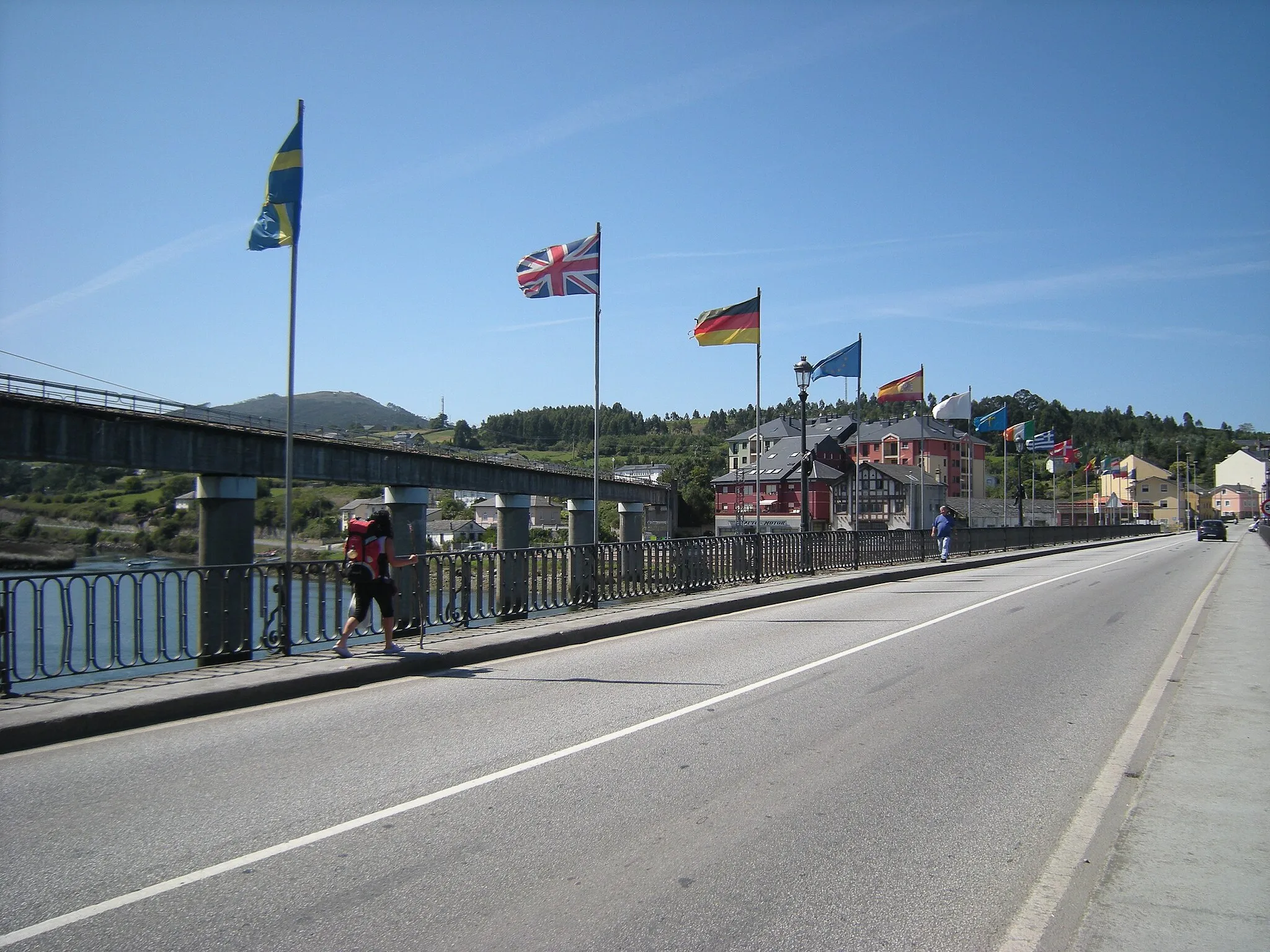 Photo showing: Navia