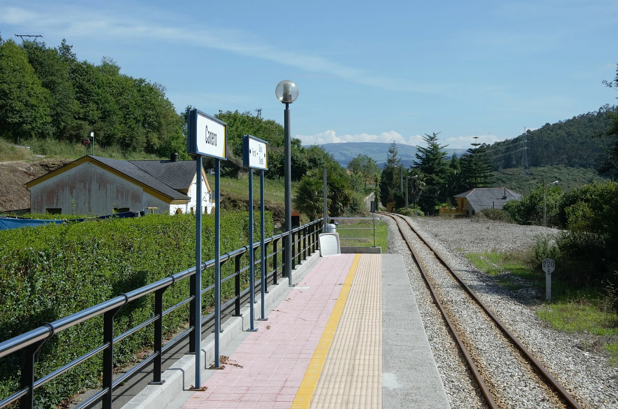 Photo showing: Estación de Canero (Valdés, Asturias)