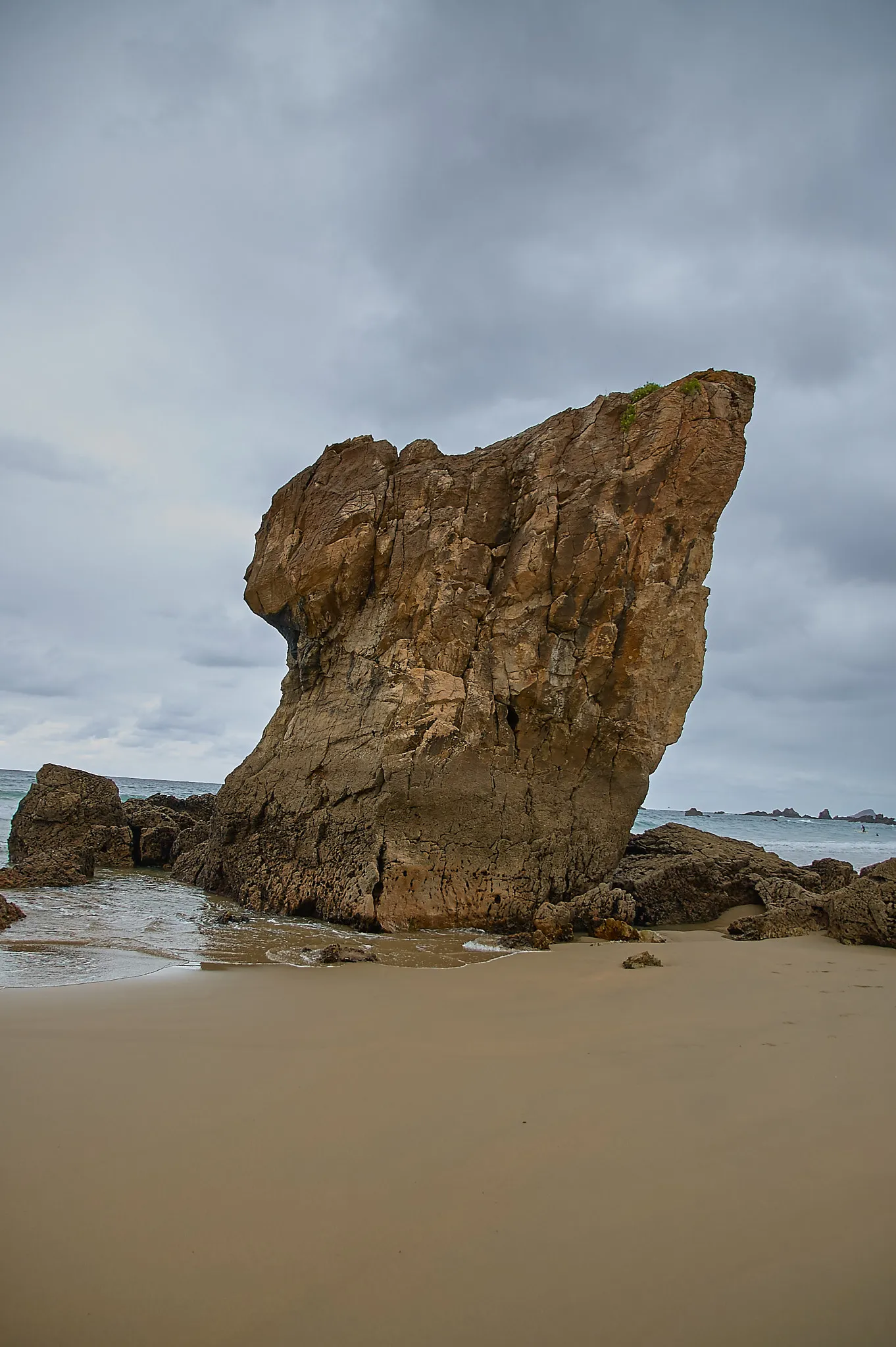 Photo showing: 500px provided description: Ic?nica imagen de la playa del Aguilar, junto al pueblo de Muros de Nal?n (Asturias) [#Asturias ,#Playa del Aguilar]