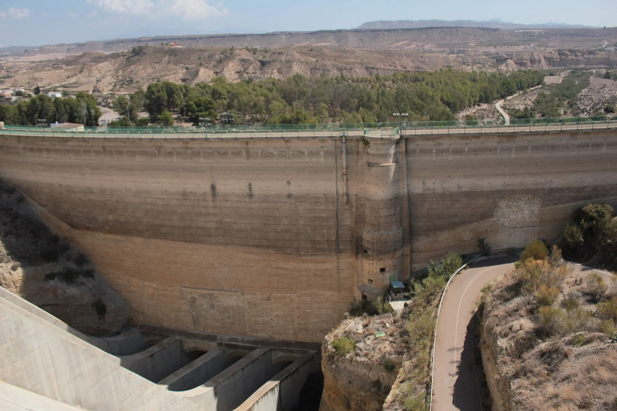 Photo showing: Vista de las Presa de Puentes III desde la Presa de Puentes IV