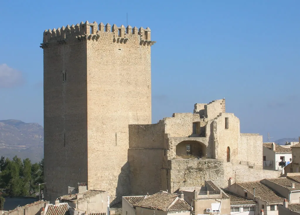 Photo showing: Moratalla, Murcia, España, castillo-fortaleza medieval. Moratalla, Murcia, Spain, medieval castle. Own picture, given to PD.
