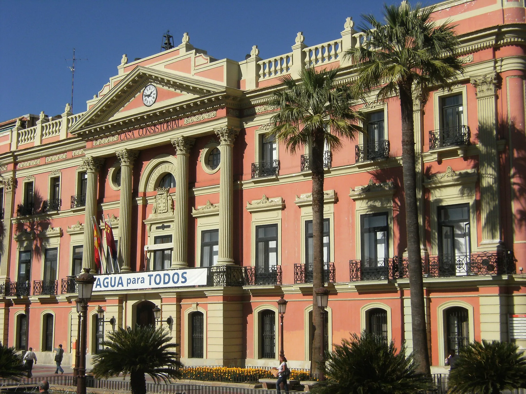 Photo showing: Casa Consistorial o Ayuntamiento de Murcia, presidiendo la plaza de La Glorieta.