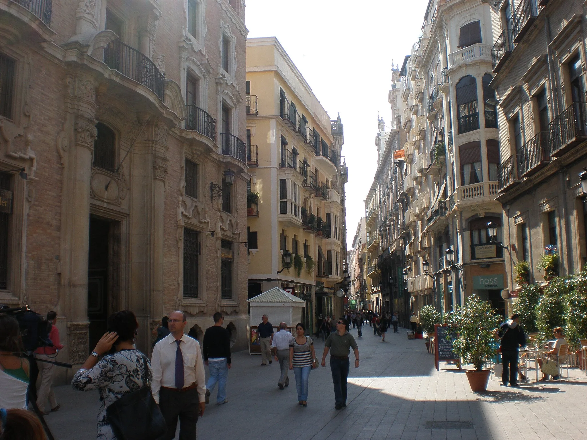 Photo showing: Traperia street seen from Santo Domingo square, Murcia (Spain)