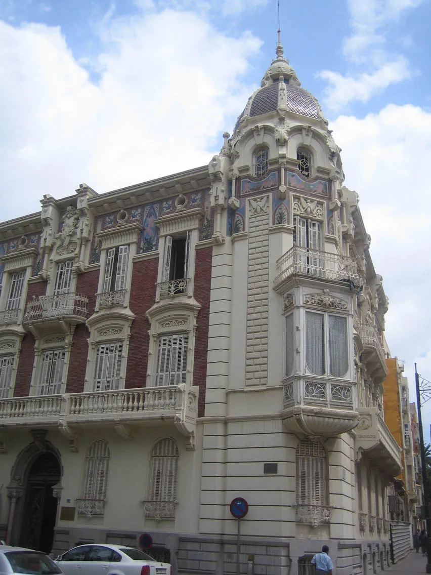 Photo showing: Palacio de Aguirre de Cartagena. Obra del arquitecto Víctor Beltrí de 1898.