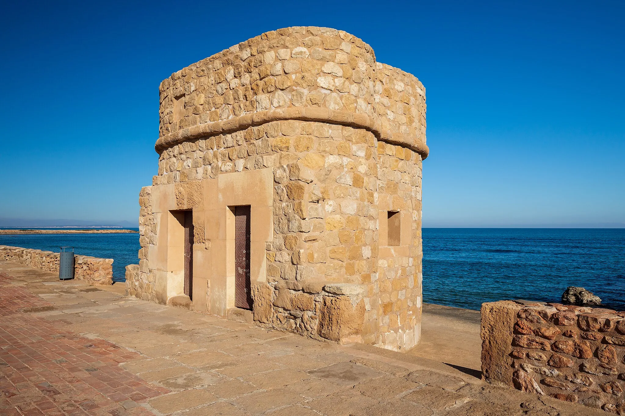 Photo showing: Torre de La Mata in La Mata, Torrevieja, Alicante, Spain in 2022 January.