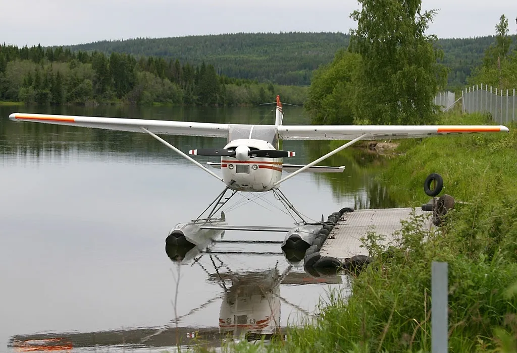 Photo showing: At the seaplane berth at the northwest side of the airport