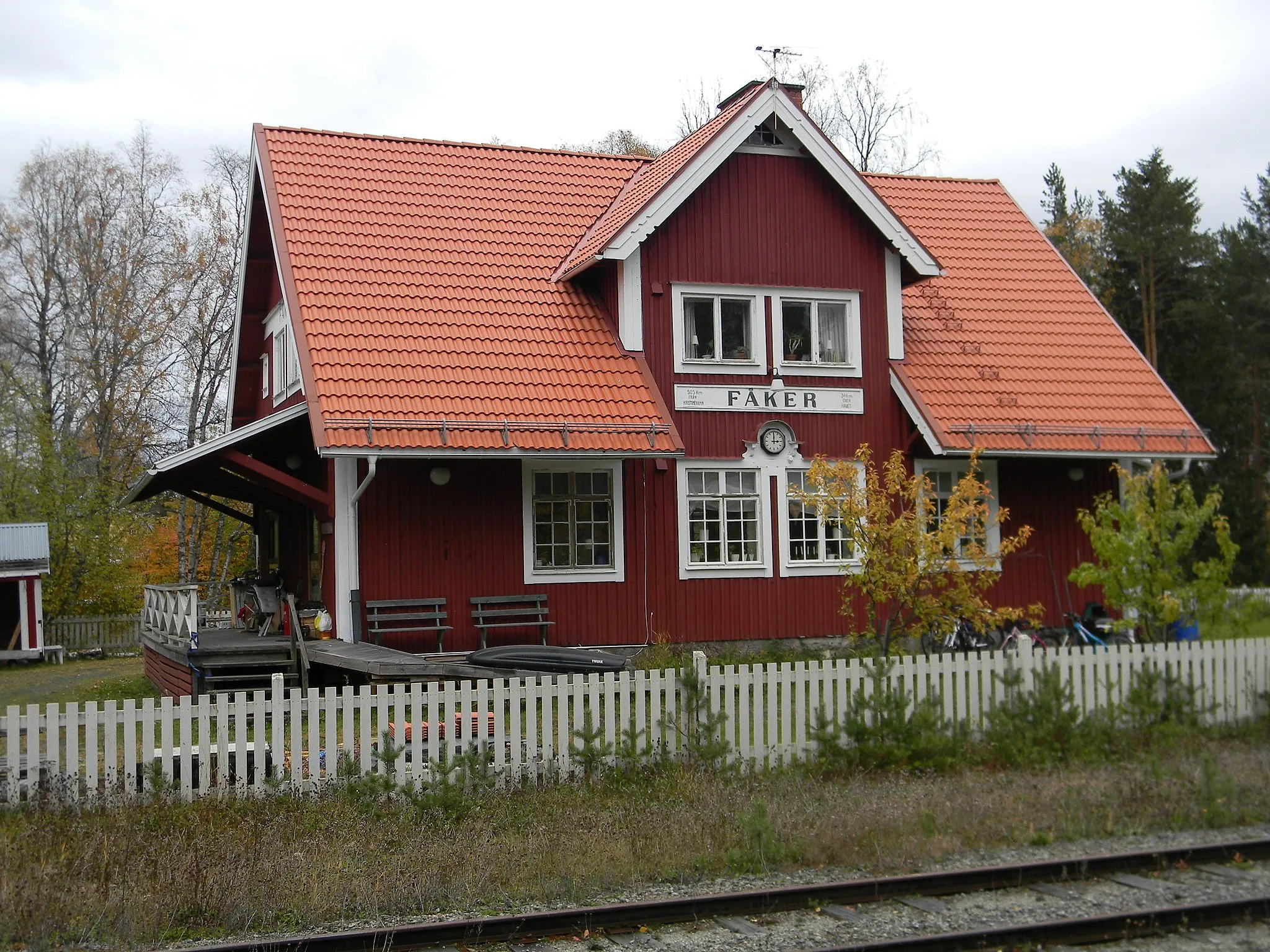 Photo showing: Fåker railway station