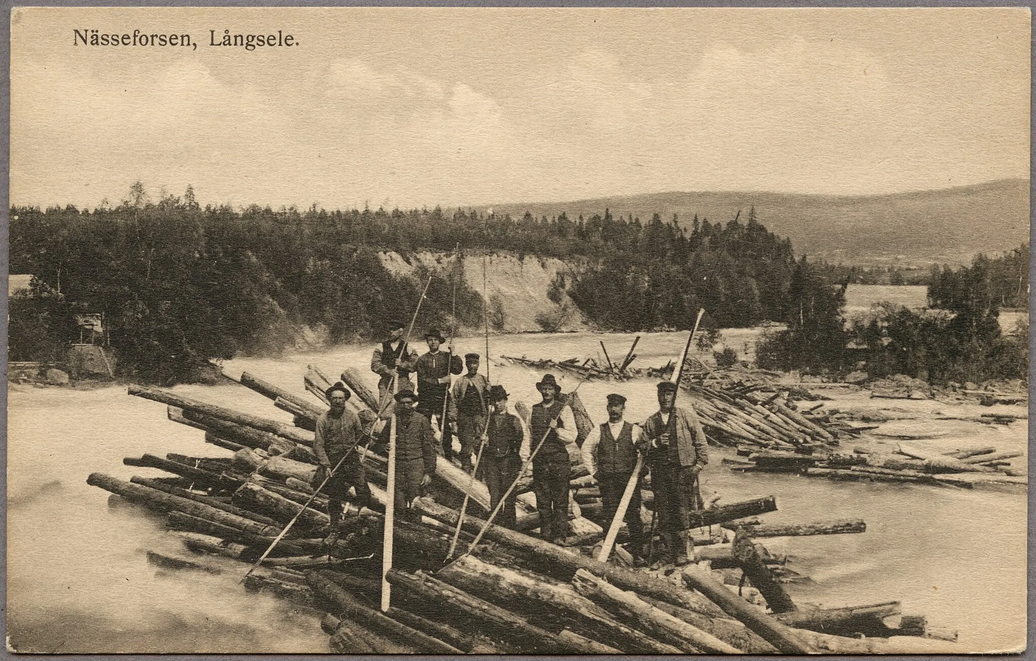 Photo showing: Timber transport orkers,  Nässeforsen, Långsele, Sweden, around 191̟0