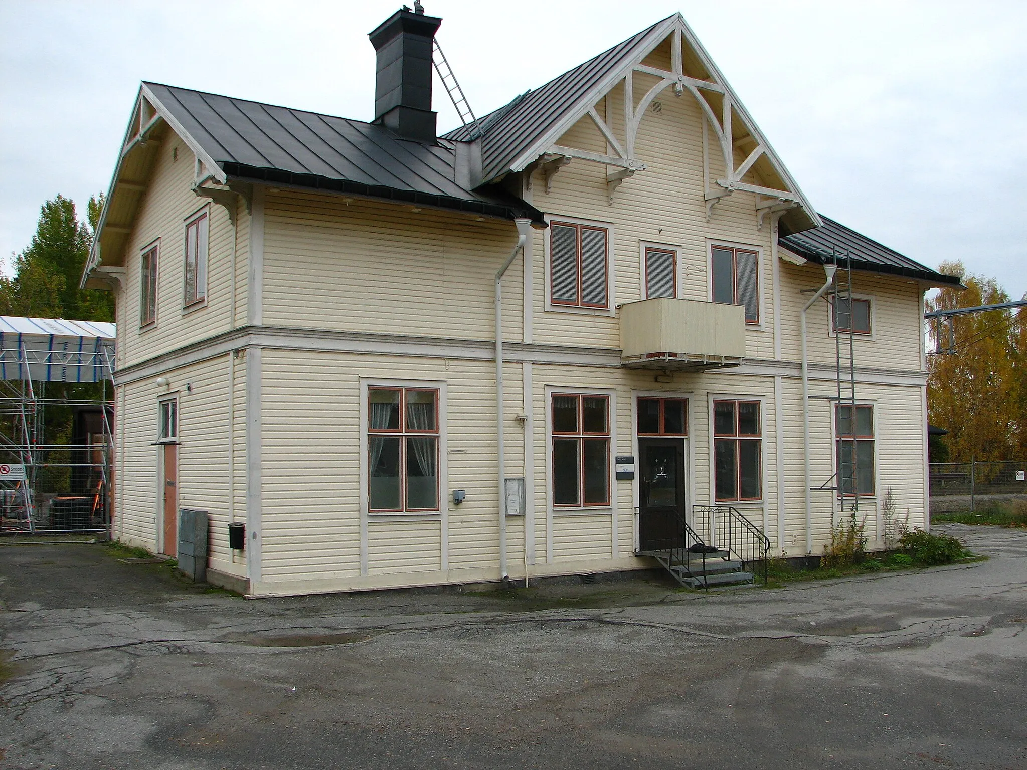 Photo showing: Nyland railway station near Kramfors, Sweden