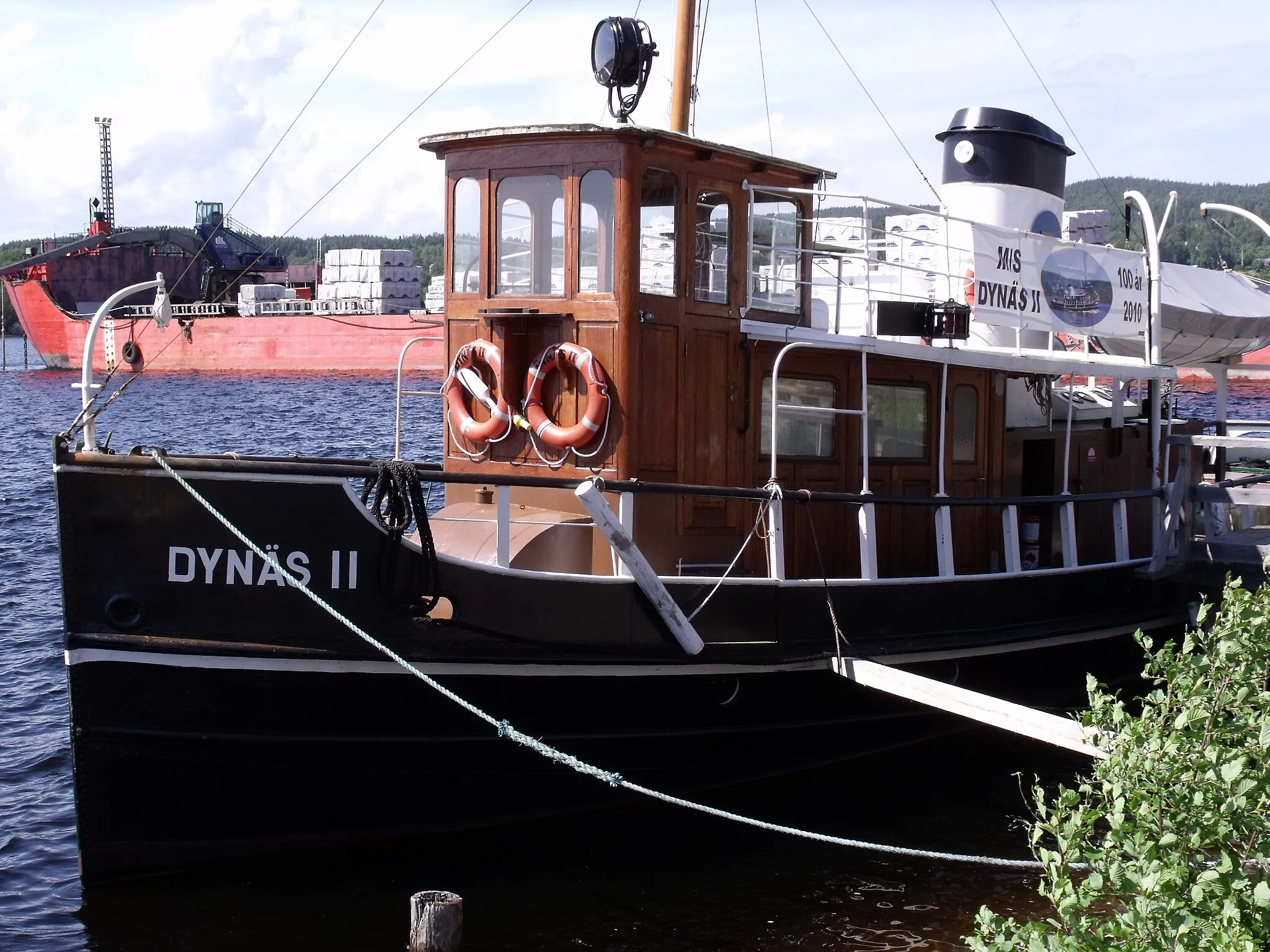 Photo showing: Dynäs II in Lugnvik.