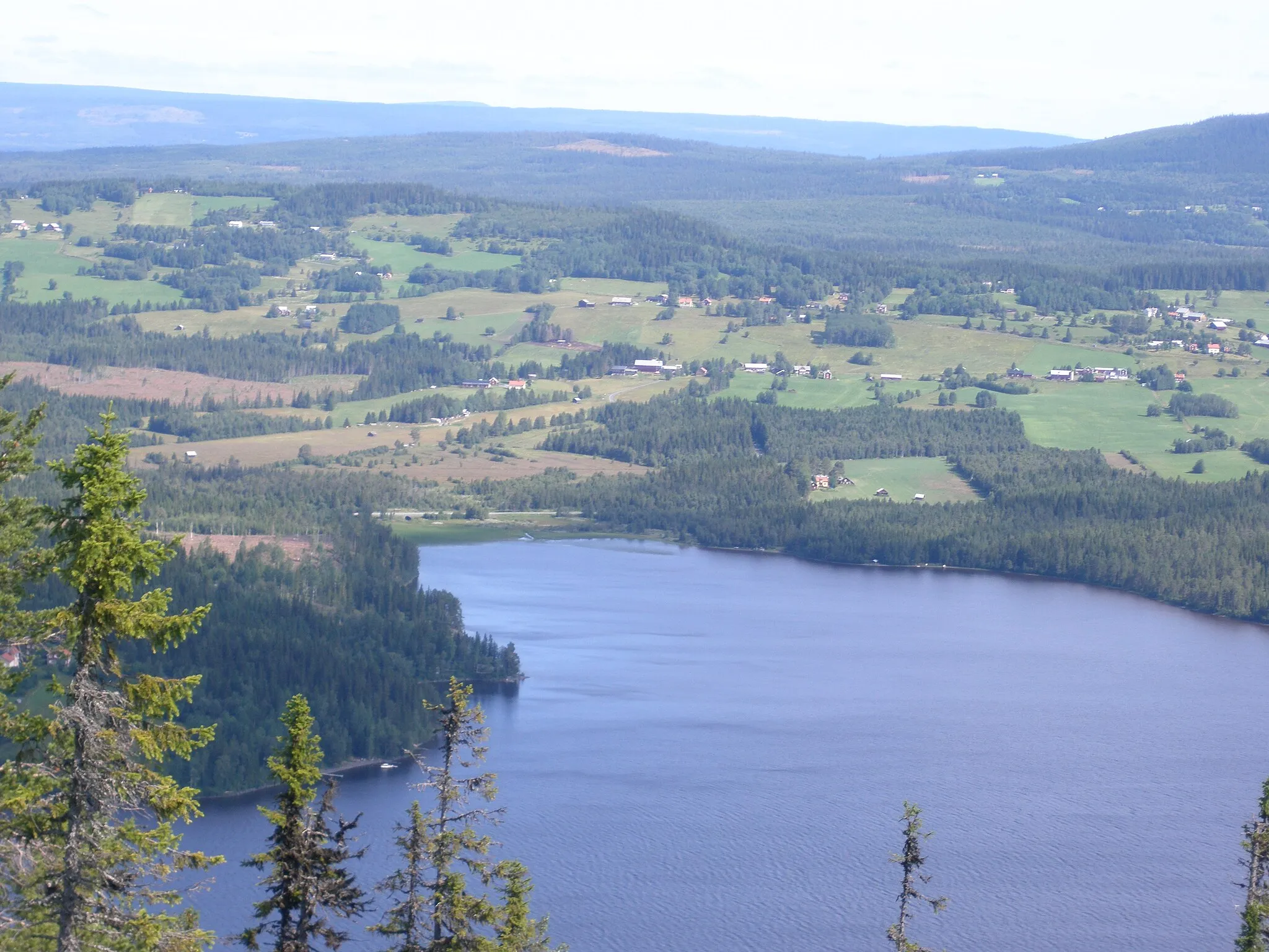 Photo showing: Vy från Hällberget mot Bångåsen, Offerdals socken, Krokoms kommun, Jämtland, Sverige.