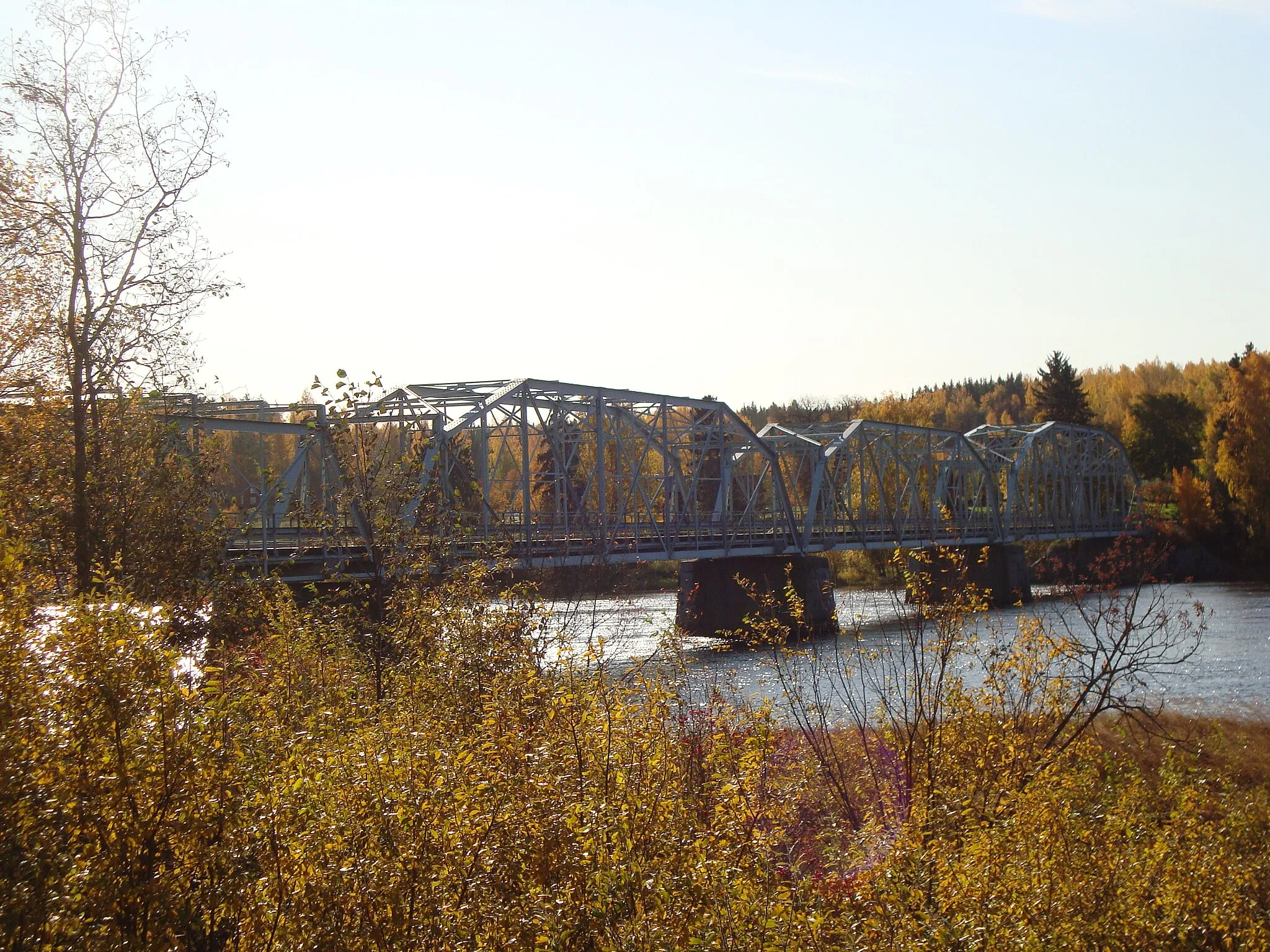Photo showing: Bridge in Näs crossing river Dalälven. Avesta municipality, Sweden.