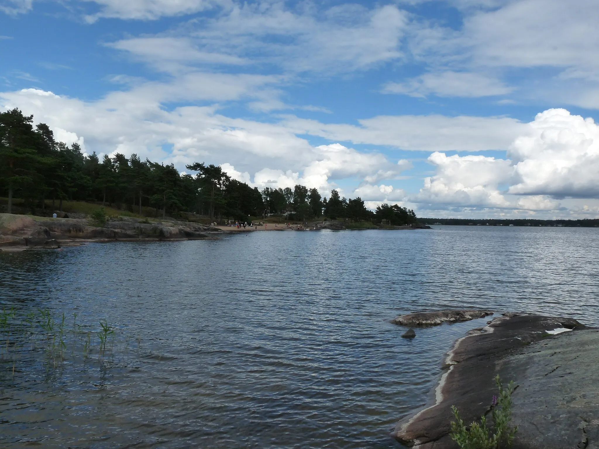 Photo showing: De kust bij het Varna meer in Skutberget bij Karlstad