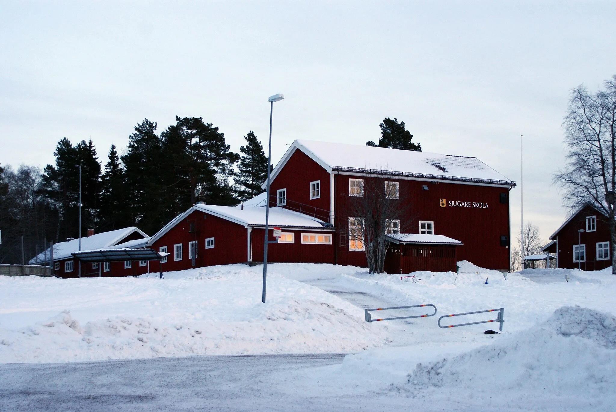 Photo showing: Sjugare skola i januari 2011.