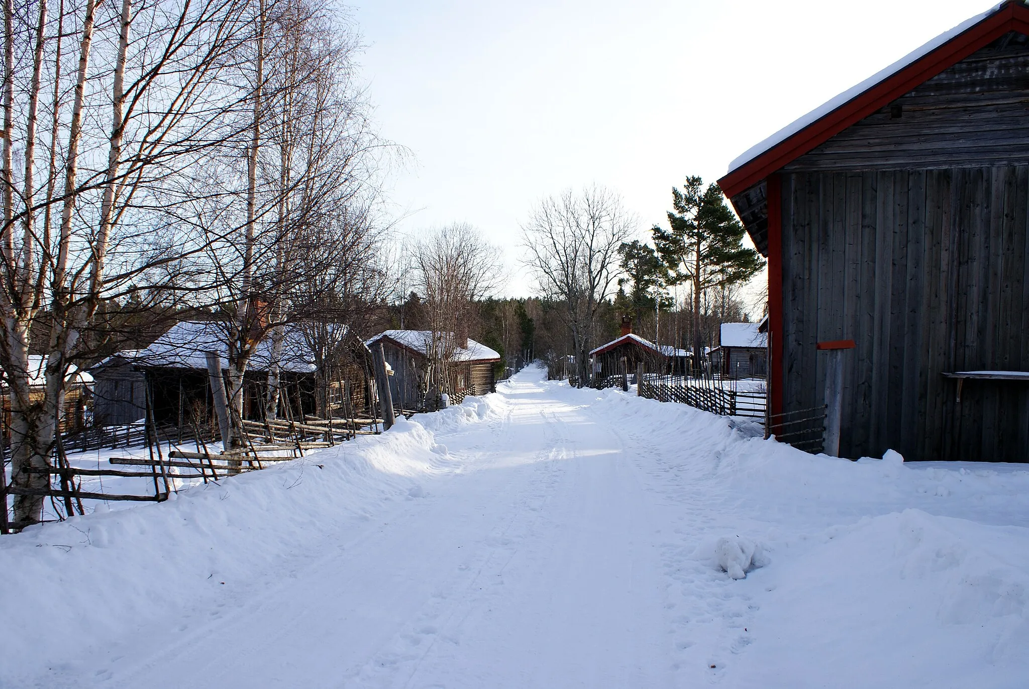 Photo showing: Gata i Lundbjörken, januari 2011.