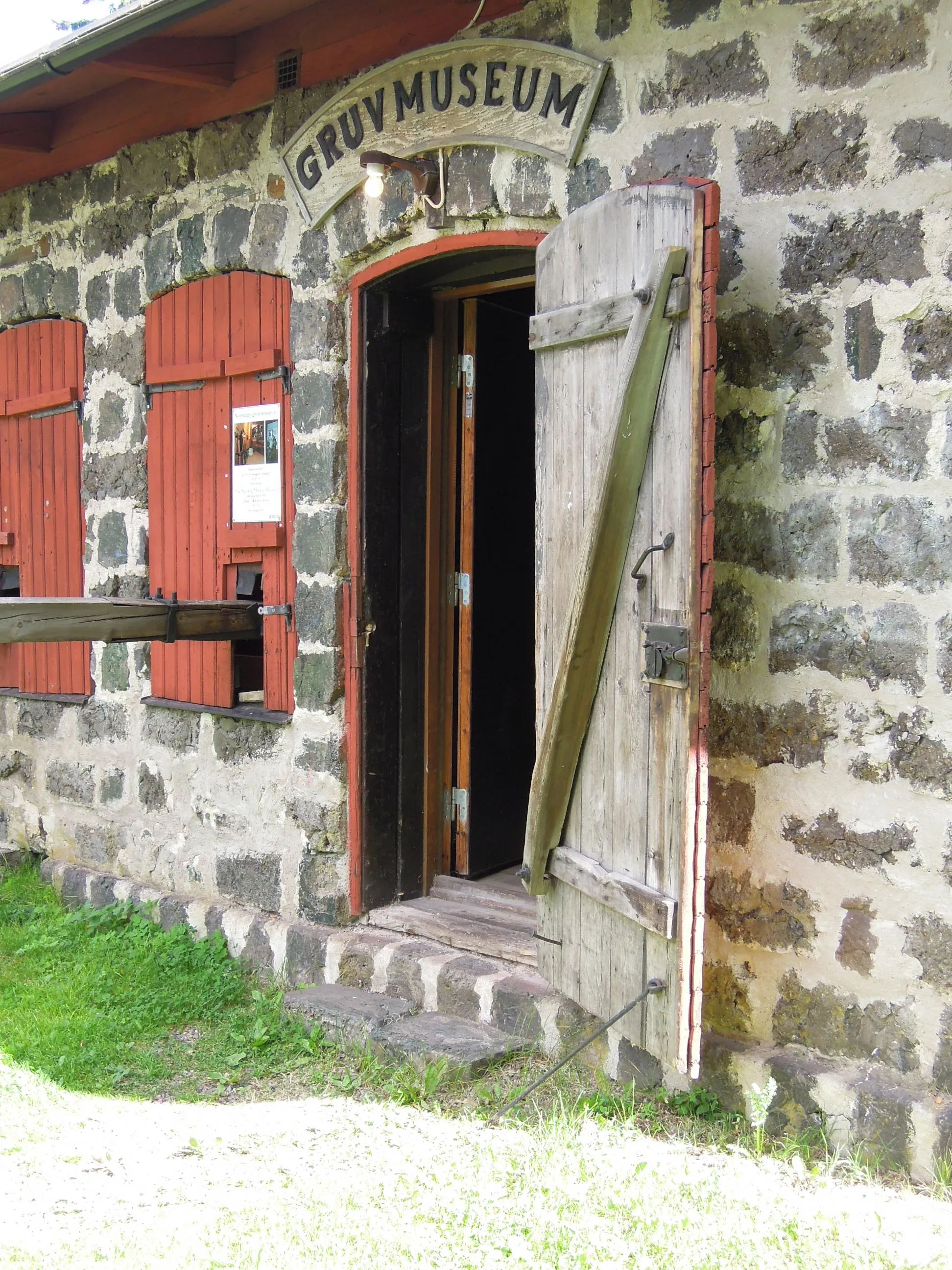 Photo showing: Interior of the mining museum of Norberg. Located on top of a mine shaft for water pumping in the Risbergs mine field, part of Mossgruveparken, Kärrgruvan, Norberg, Sweden. 2015