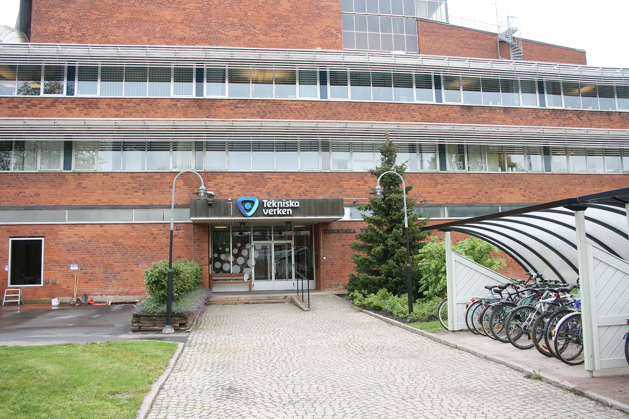 Photo showing: Kraftvärmeverket, Linköping, tillhörande Tekniska Verken, ett kommunalt bolag. Beläget vid Södra Oskarsgatan, norr om Centralstationen.