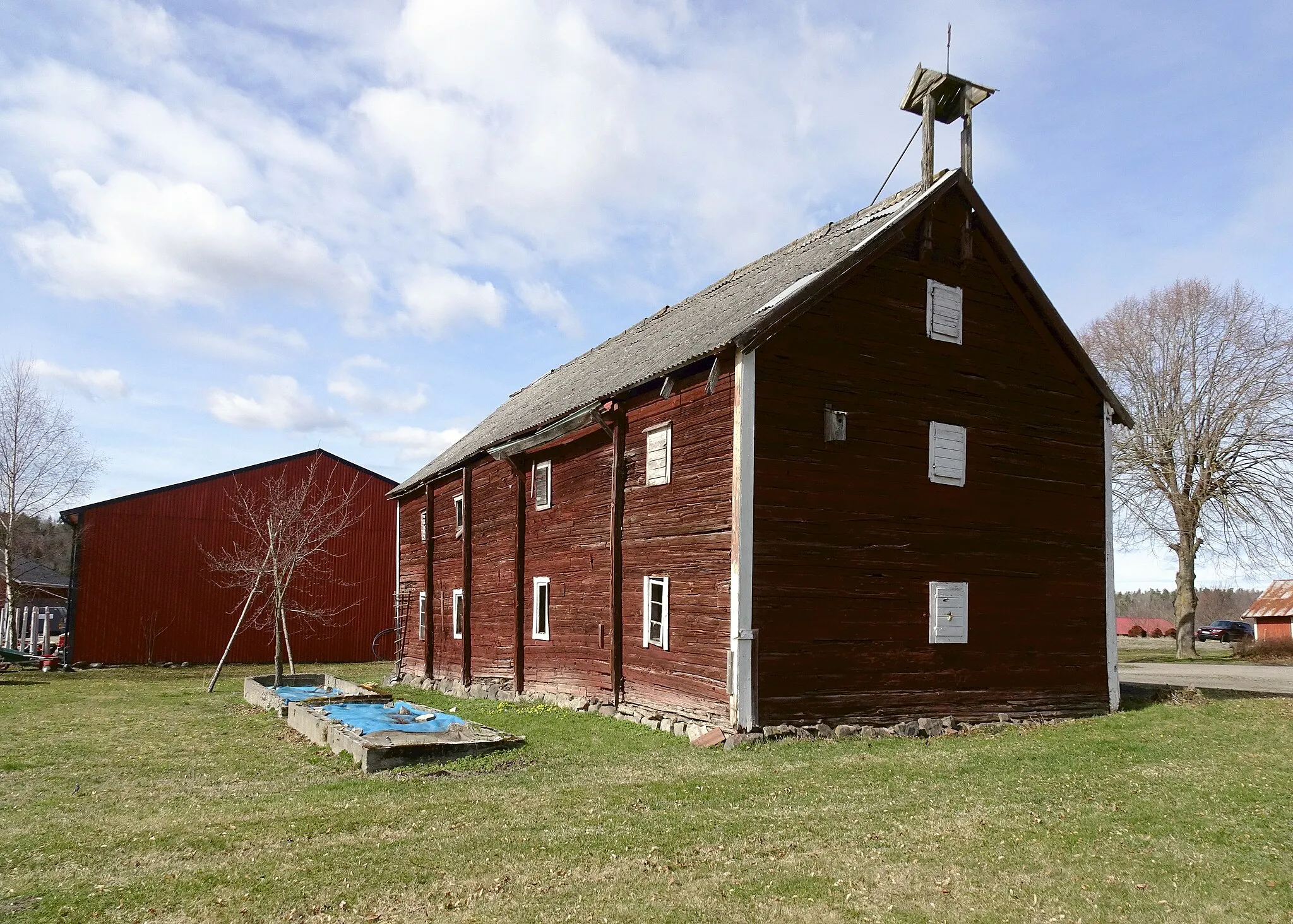 Photo showing: Edeby säteri, ekonomibyggnad