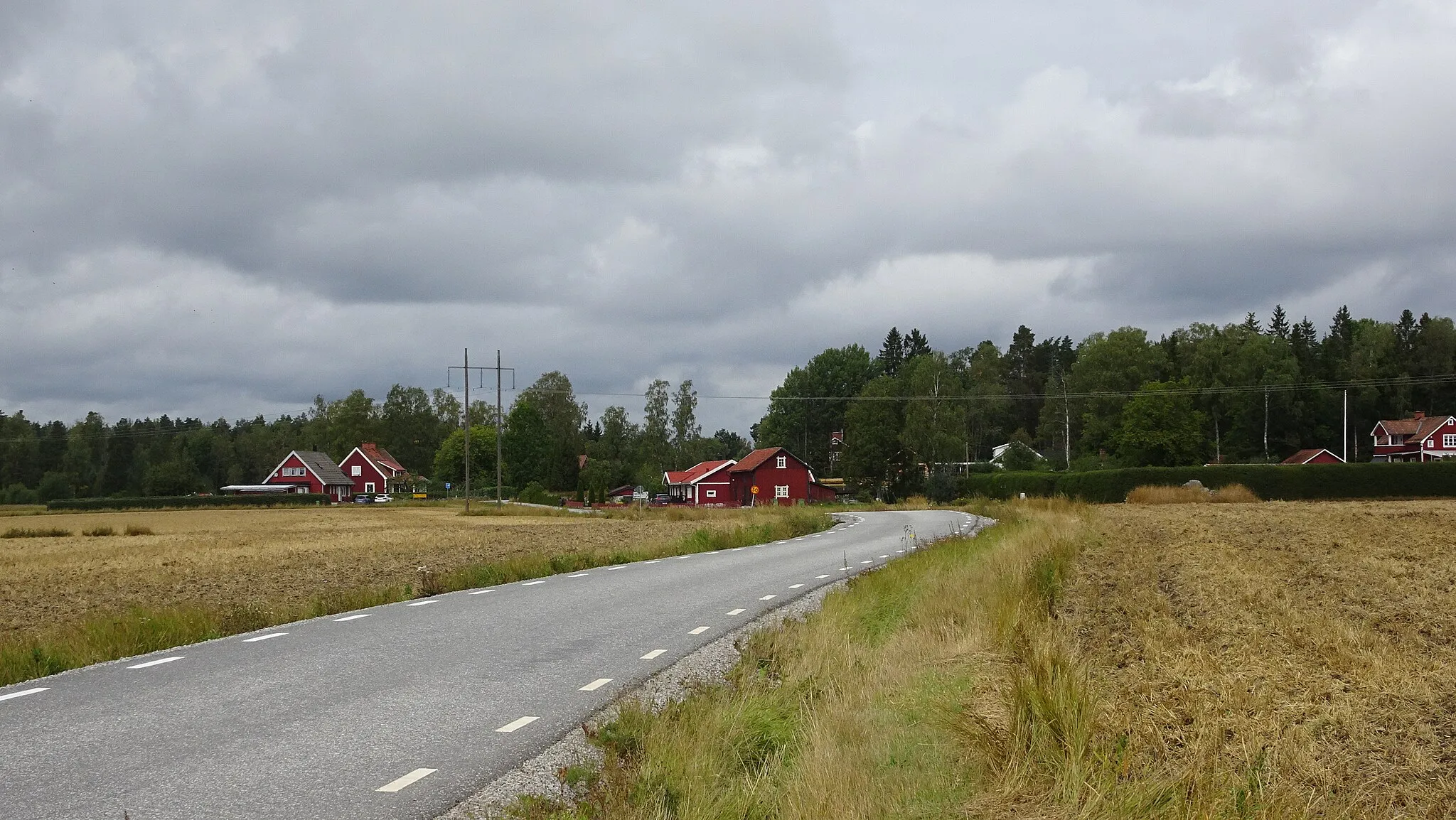 Photo showing: Litslunda, a locality about 12 kilometers northwest from Västerås city center in Sweden.