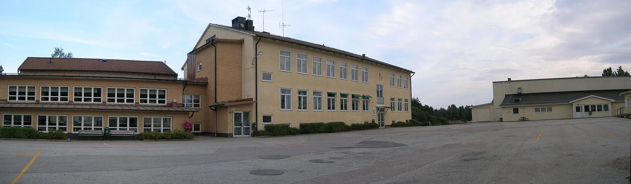 Photo showing: The schoolbuilding i Morgongåva