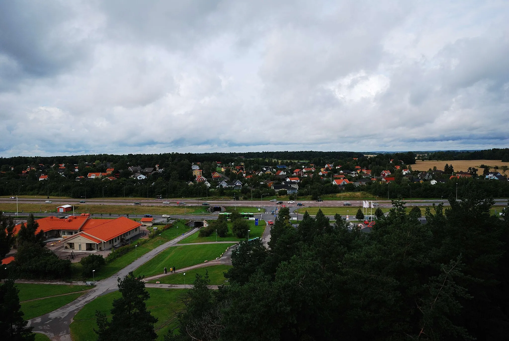 Photo showing: Utsikt över Berthåga, sett från Flogsta höghus, Uppsala.