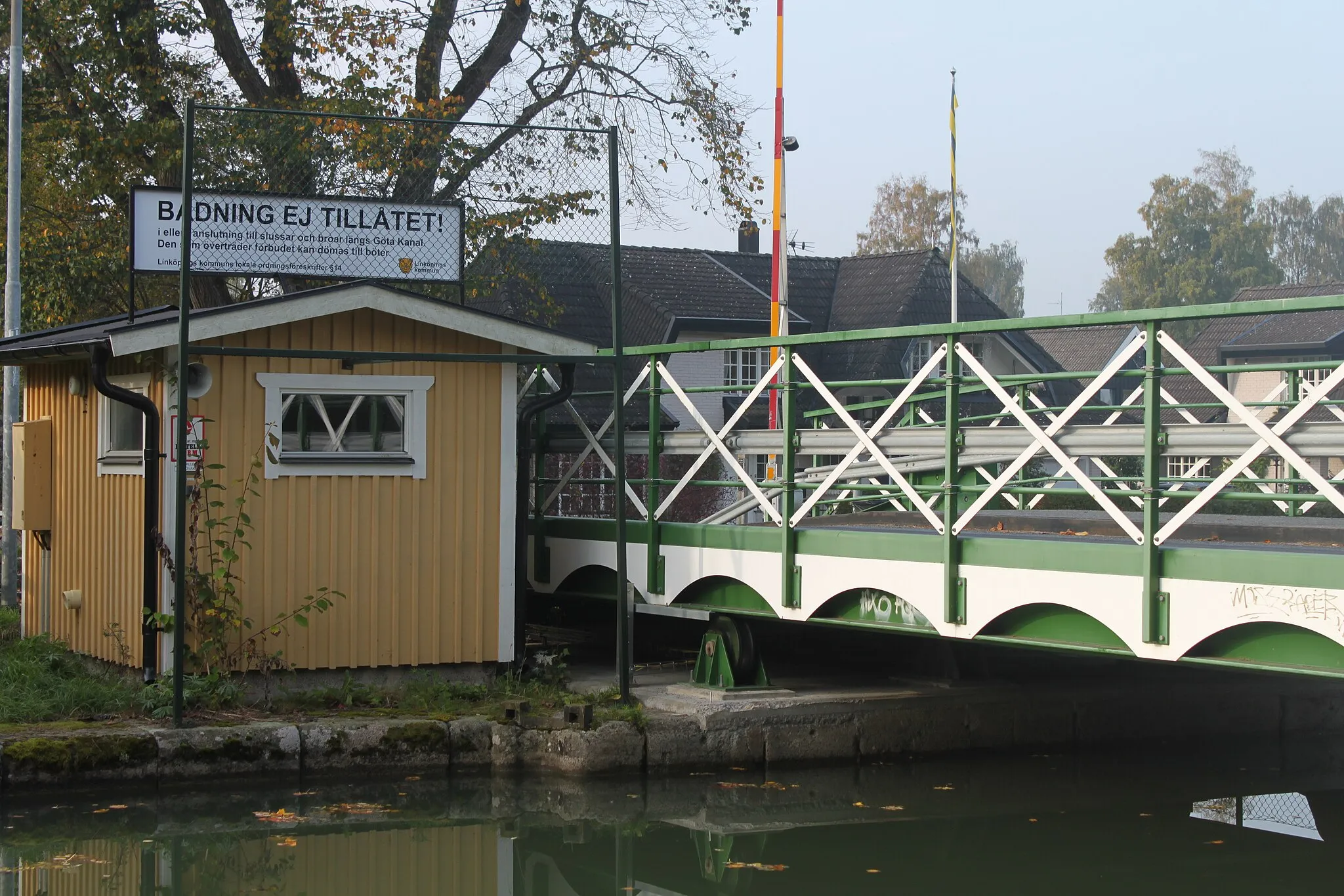 Photo showing: Gota canal. Bridge Malfors, Ljungsbro