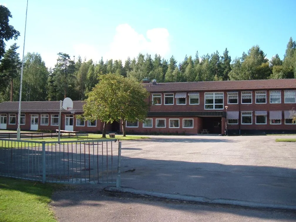 Photo showing: Riddarhyttans skola
